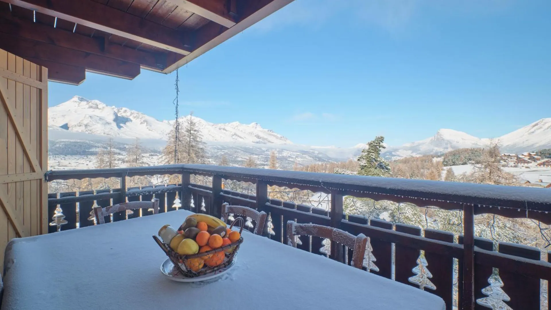 Les Chalets De Celine La Joue du Loup 0*,  France
